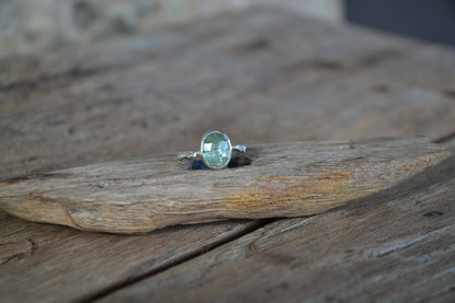 Green Kyanite & Molten Silver Ring - Size O 1/2