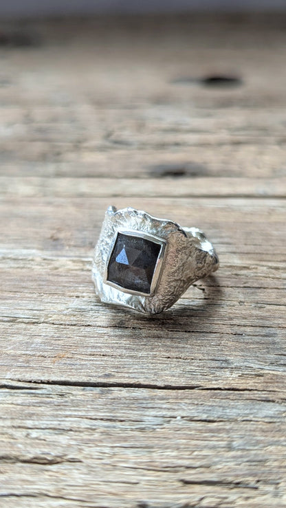 Grey Sapphire & Molten Silver Ring - Size M