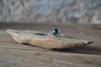 Green Rutile Quartz & Molten Silver Ring - Size R