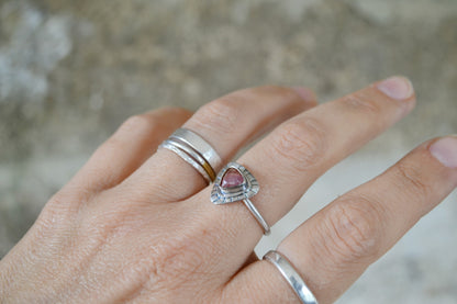 peach-sapphire-ring